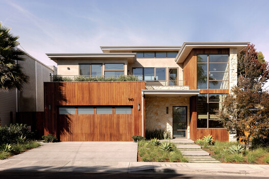 Ramos Residence / Venn Studio