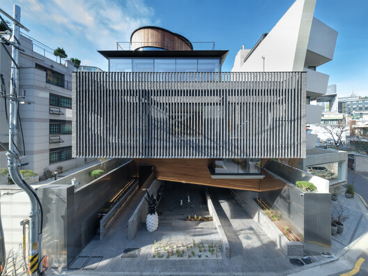 FEZH / Itm Yooehwa Architects