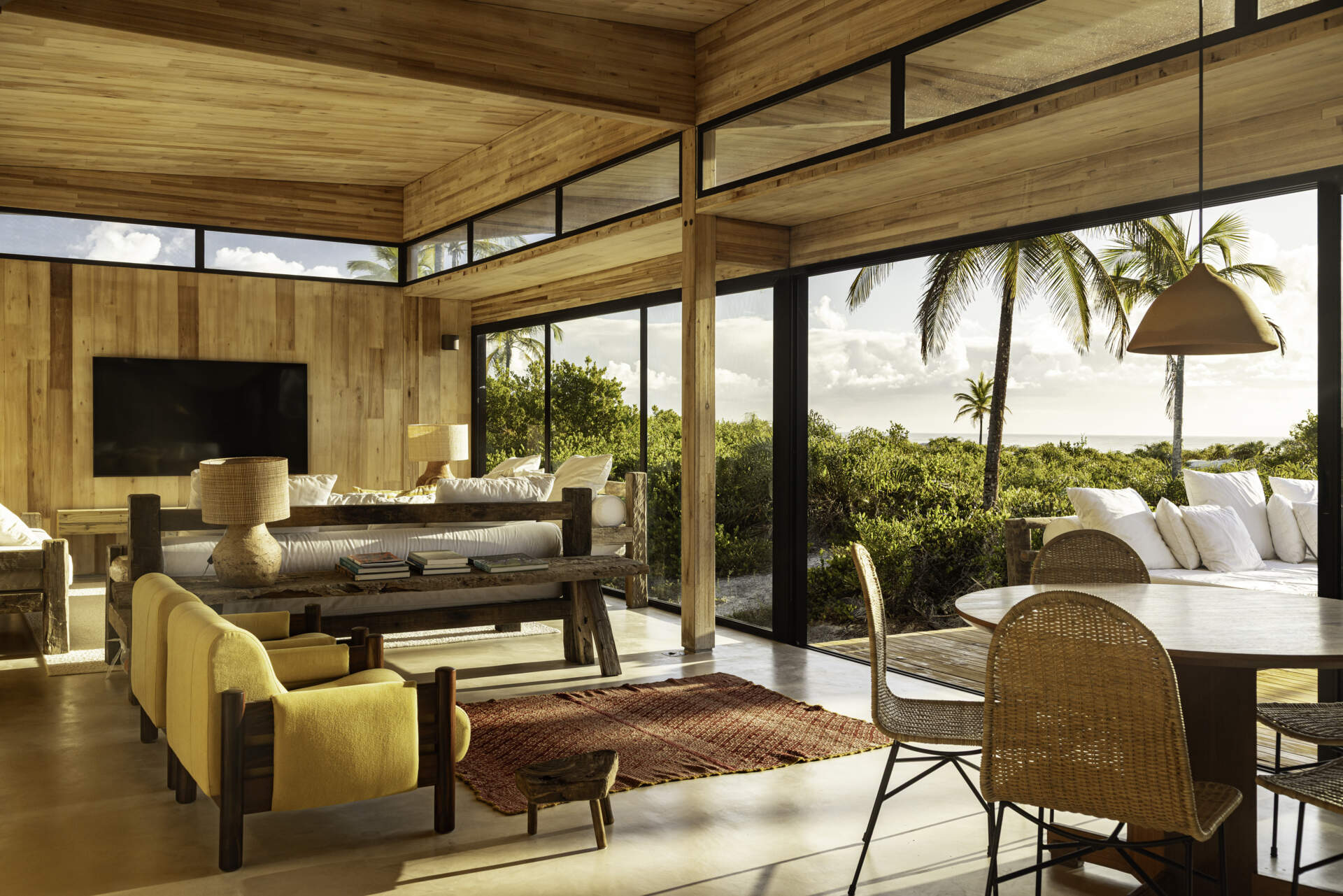 A Modular Home Designed for Life Between the River and the Sea